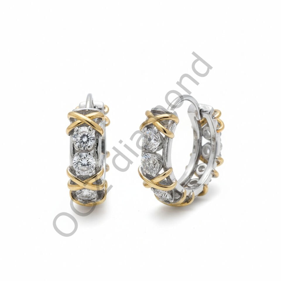 Pırlanta Baget ve Yuvarlak Taşlı Çift Renk Altın Küpe   -   PK0001176