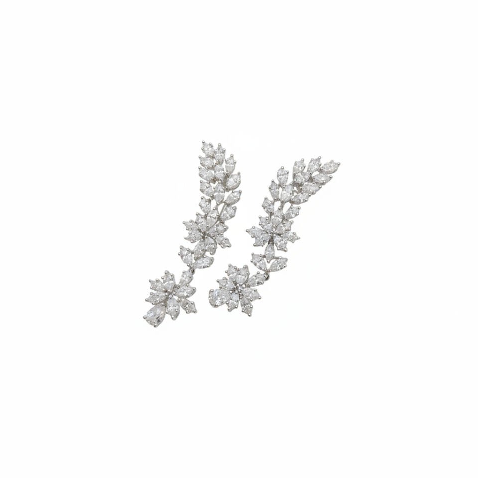 Yaprak Model Çoklu Işılılı Pırlanta Küpe -   PK0001197