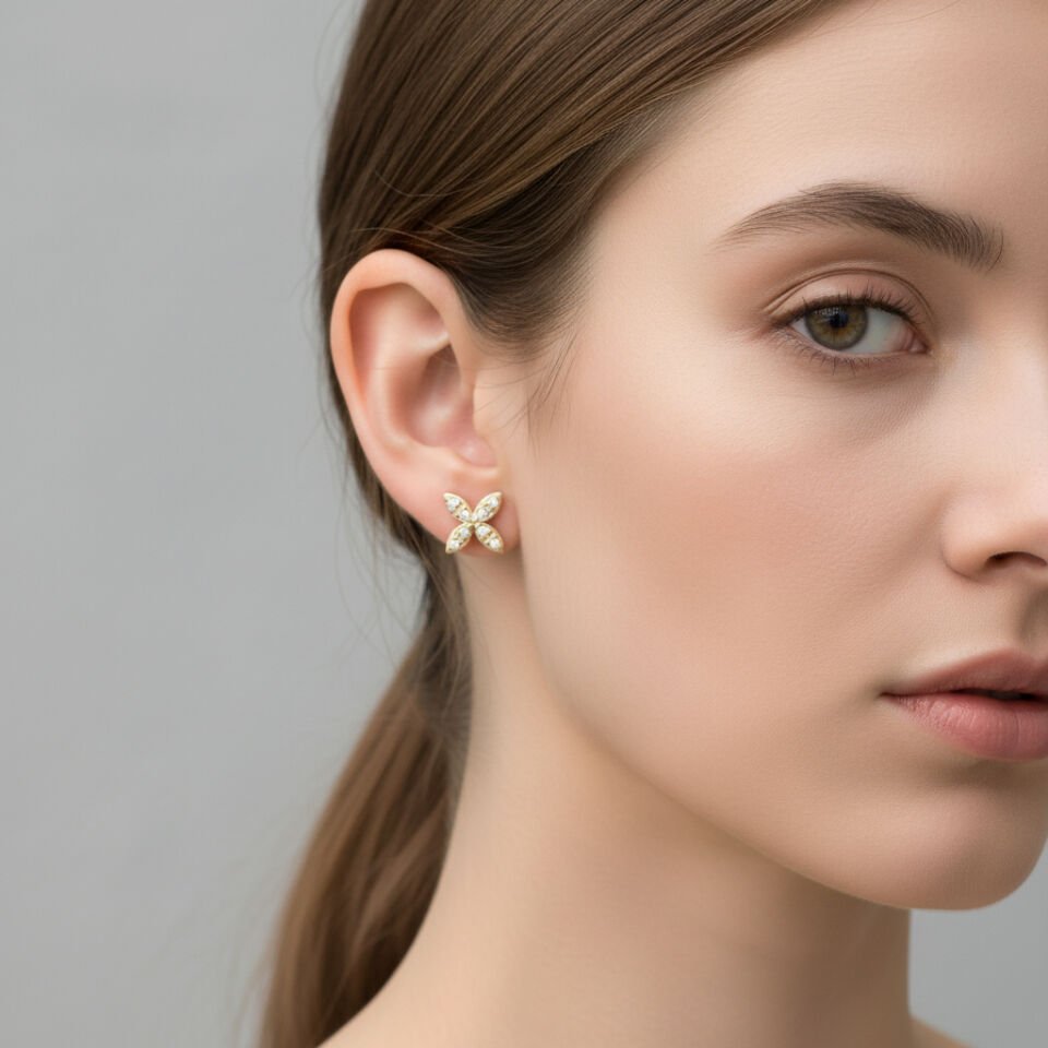 Altın Dört Yaprak Model Pırlanta Küpe   -   PK0001237