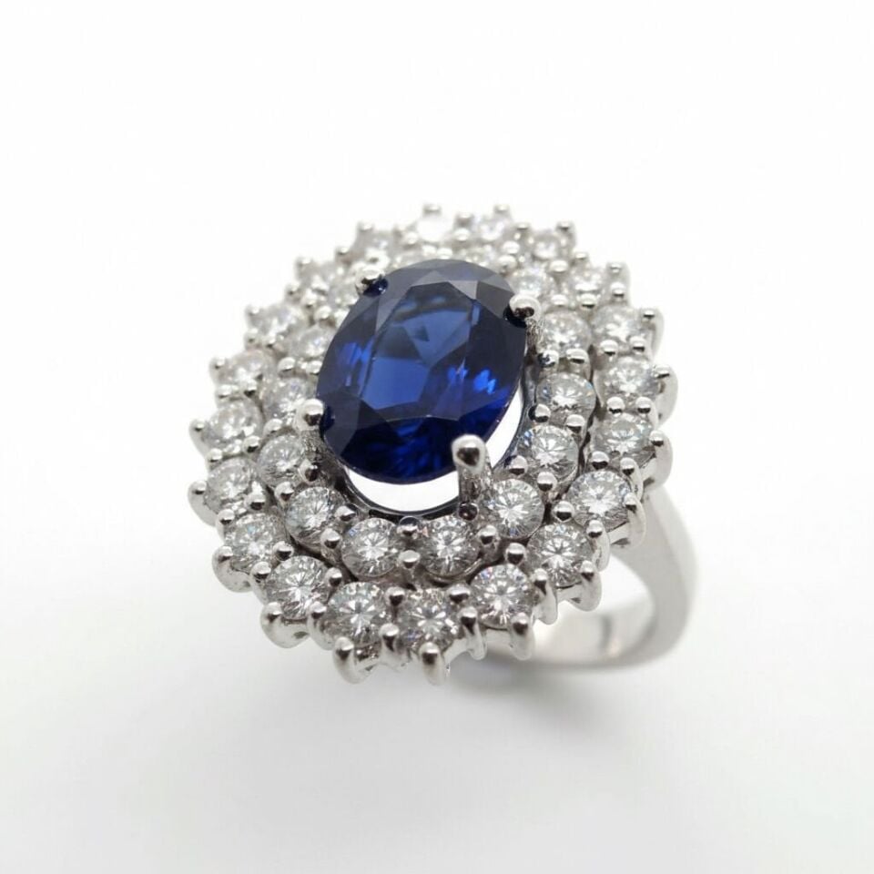 Oval Kesim Safir ve Çift Sıra Pırlantalı Altın Halo Yüzük   -   PY0000359