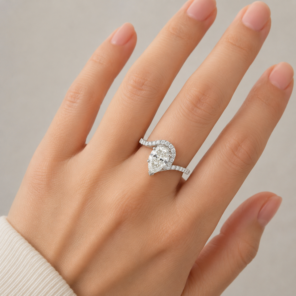 Pırlanta Modern Twist Damla Kesim Halo Yüzük   -   PY0001713