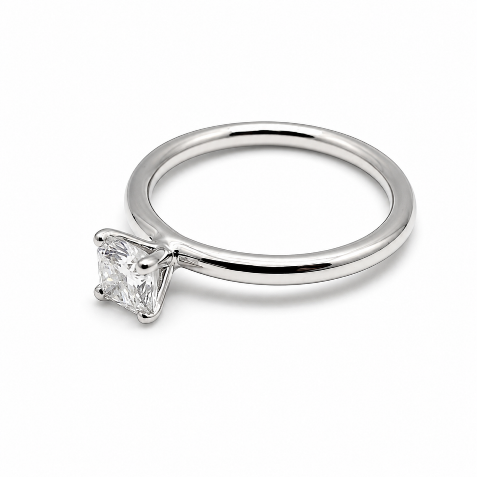Pırlanta Princess Kesim Minimalist Tektaş Yüzük   -   PY0002021