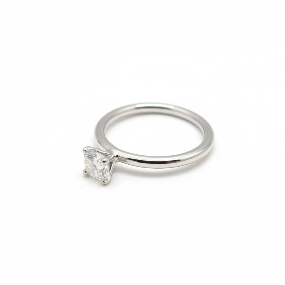 Pırlanta Princess Kesim Minimalist Tektaş Yüzük   -   PY0002021