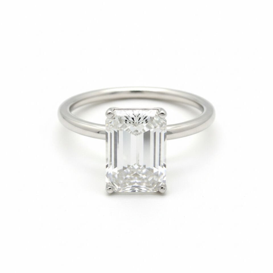 Pırlanta Cartier Ekolü Emerald Kesim Tektaş Yüzük   -   PY0002446