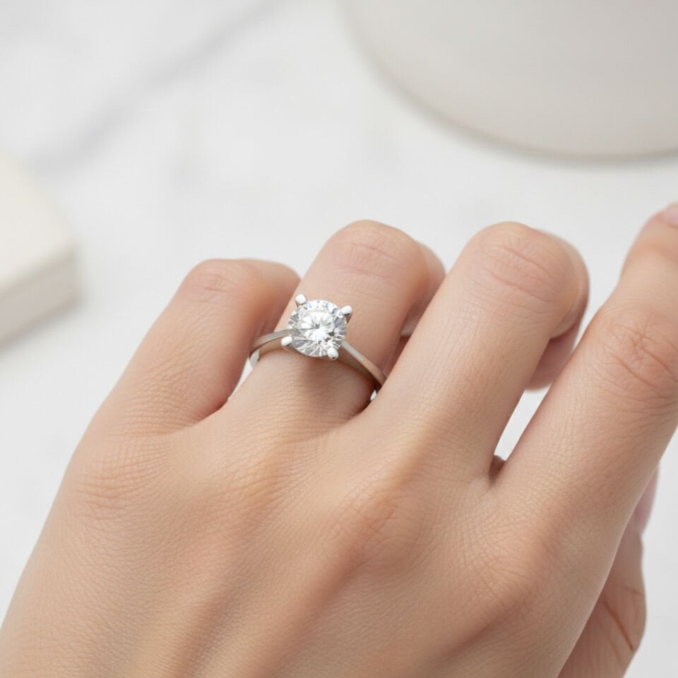 Pırlanta Tiffany Ekolü Yuvarlak Kesim Modern Tektaş Yüzük   -   PY0002485