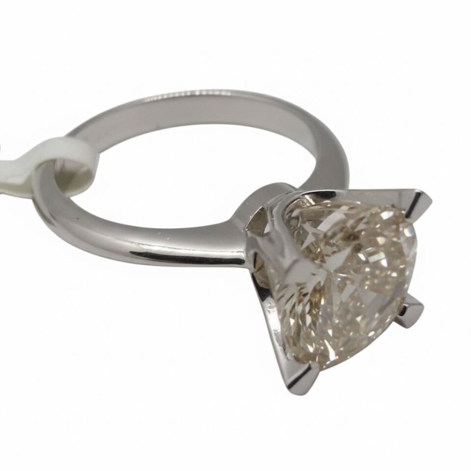 Pırlanta Tiffany Ekolü Klasik Yuvarlak Kesim Tektaş Yüzük   -   PY0002507