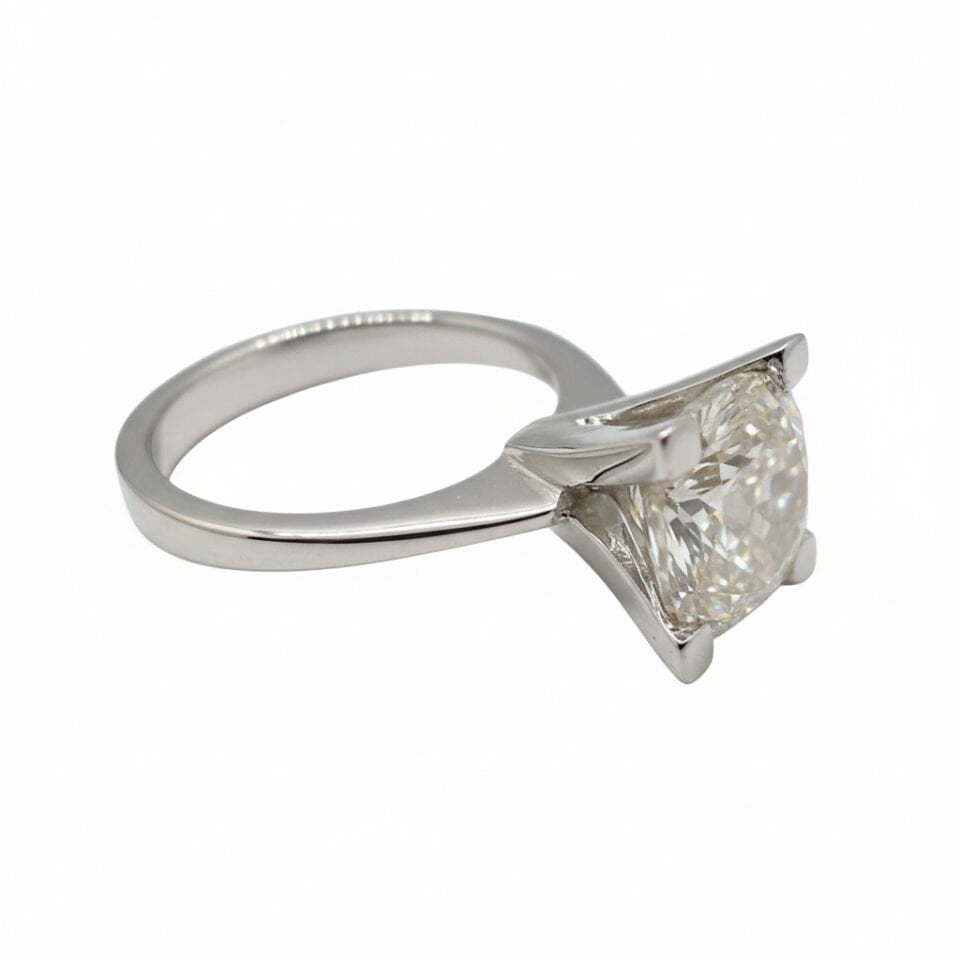 Pırlanta Tiffany Ekolü Princess Kesim Tektaş Yüzük   -   PY0002599