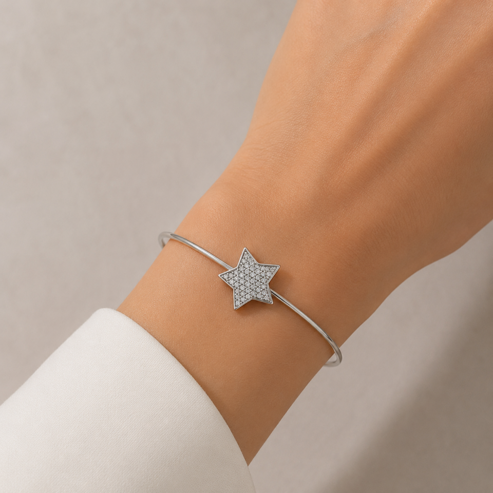 Pırlanta Işıltılı Yıldız Figürlü Minimalist Kelepçe Bileklik   -   PB0001268