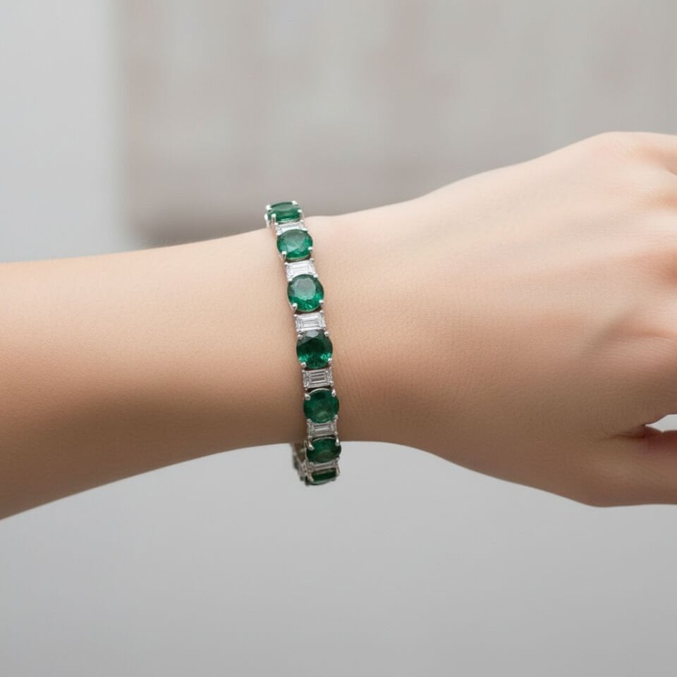 Pırlanta ve Zümrüt Cartier Ekolü Oval Kesim Riviera Bileklik   -   PB0001308