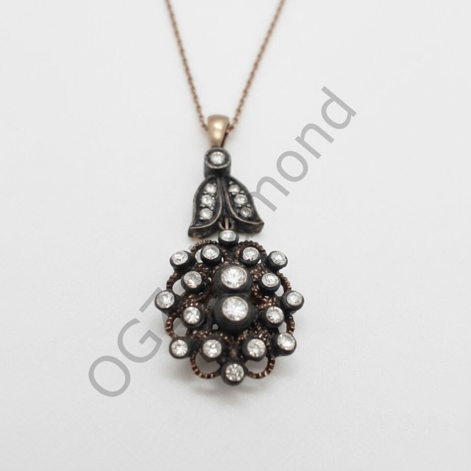 Pırlanta Antika Formlu Elmas Işıltılı Osmanlı Ekolü Lale Detaylı Gül Kolye   -   PG0001089